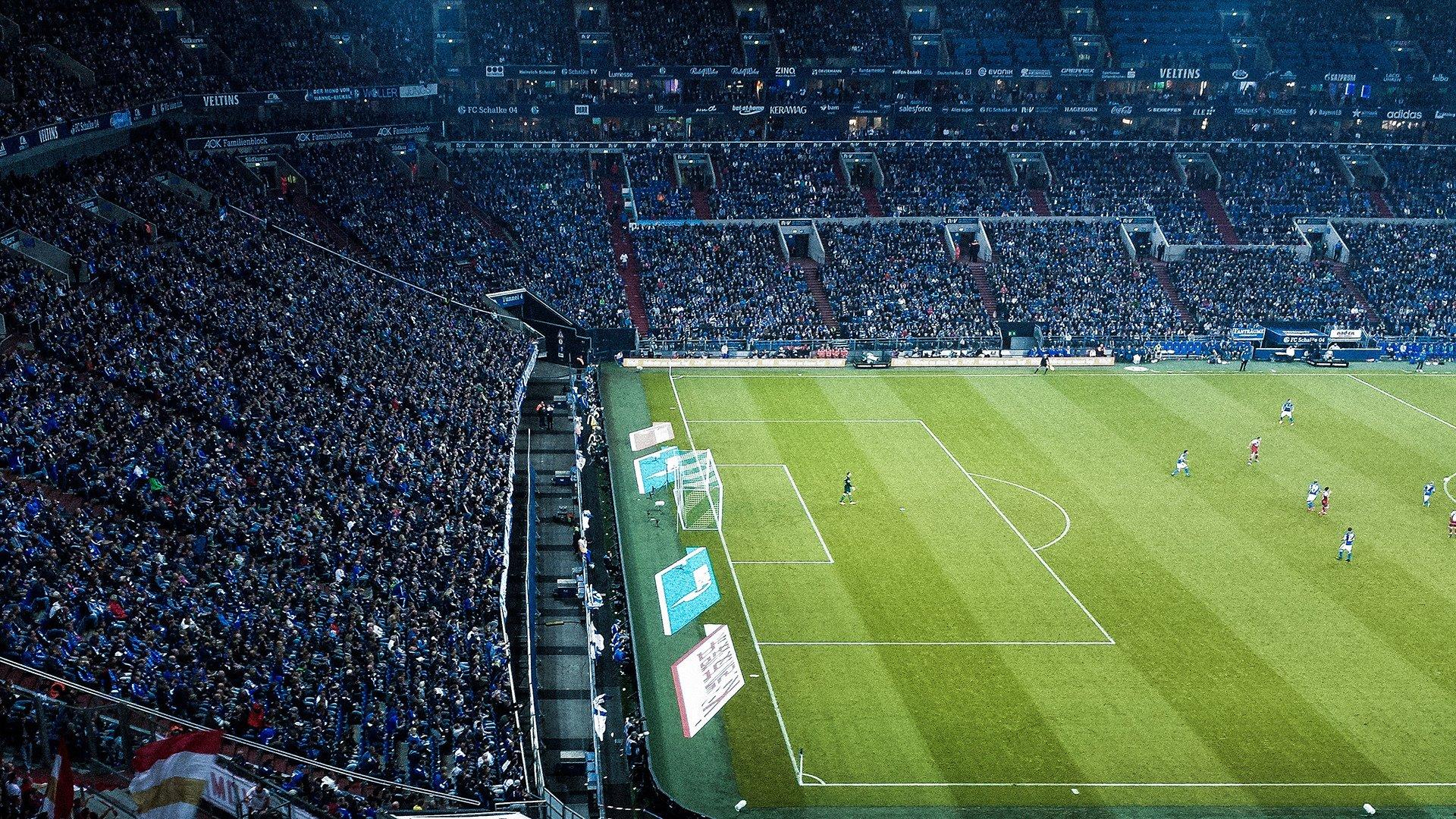  【欧亿体育娱乐】球迷文化新浪潮，从看台到社区，体育热情如何重