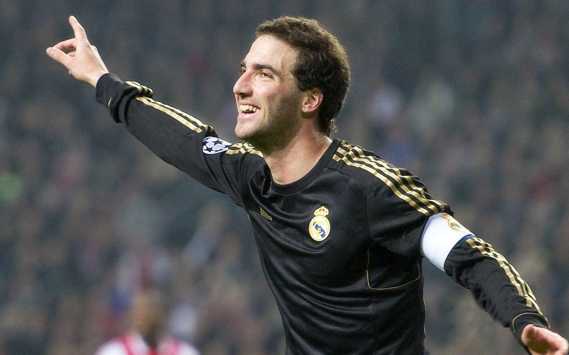  纳达尔鏖战五盘逆转晋级 法网再现经典对决：欧亿体育